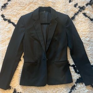 Black fitted Express blazer